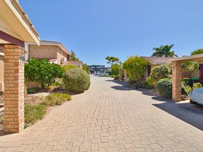 17/3 Sepia Court, Rockingham WA 6168