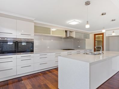 1 Letizia Lane, Bayswater WA 6053