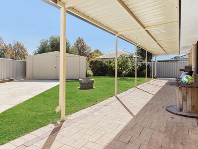 21 Merida Loop, Port Kennedy WA 6172
