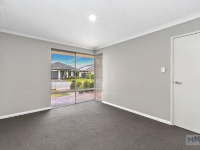 12 Torside Street, Aveley WA 6069