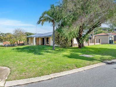 7 Arundel Drive, Halls Head WA 6210