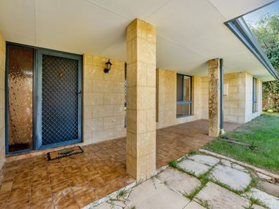 7 Arundel Drive, Halls Head WA 6210