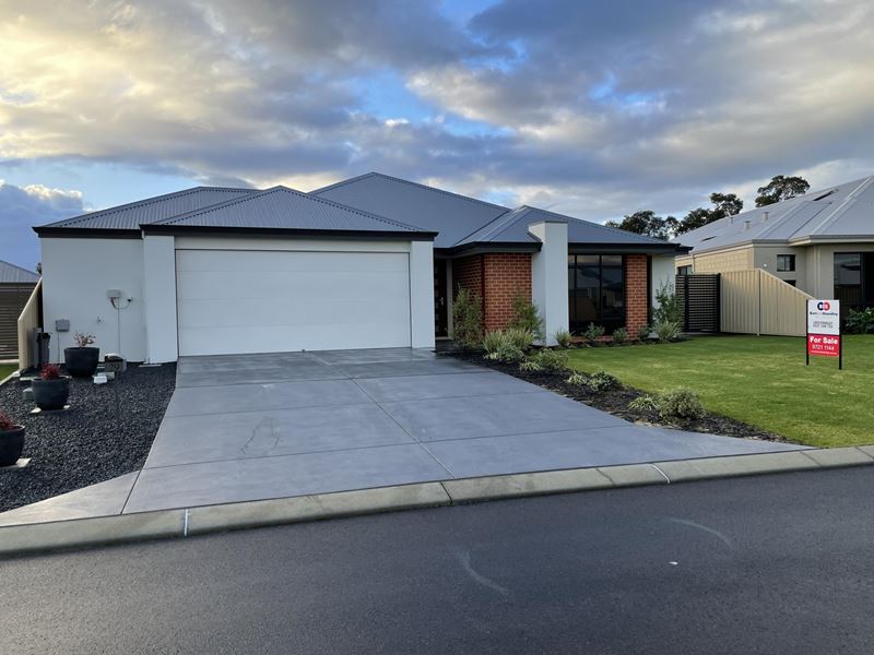 29 Myanore Way, Millbridge WA 6232