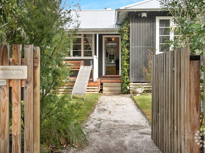 17 Harwood Street, Hilton