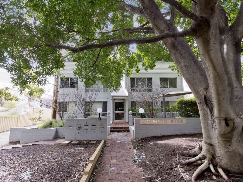 3/19 Currie Street, Jolimont