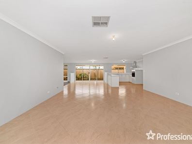 35 Eva Lynch Way, Port Kennedy WA 6172