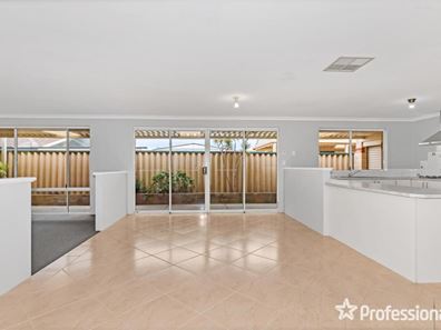 35 Eva Lynch Way, Port Kennedy WA 6172