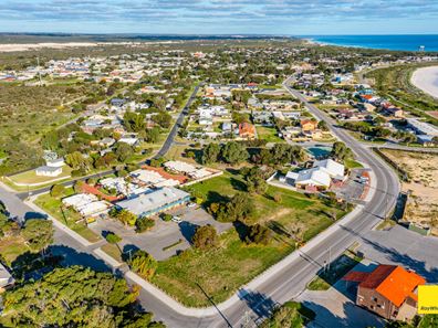 55A Gingin Road, Lancelin WA 6044