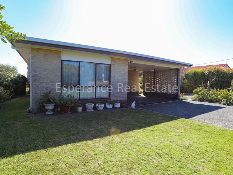 11 Giles Street, West Beach