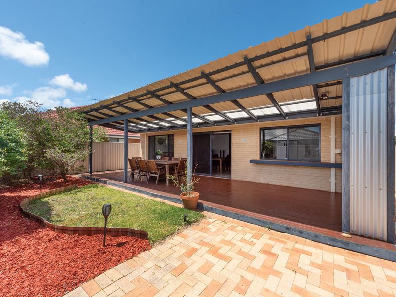 17 Lennox Drive, Secret Harbour