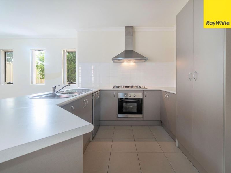 12A Stanton Road, Redcliffe