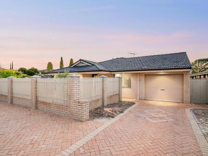 1/9 Anthony Way, Tuart Hill