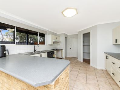36 Dunnet Road, Nannup WA 6275