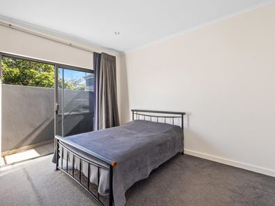 4/31 Pollard Street, Glendalough WA 6016