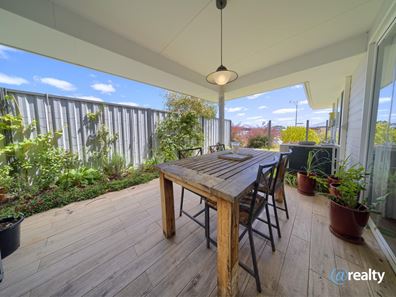 2 Vaughan Vista, Lange WA 6330