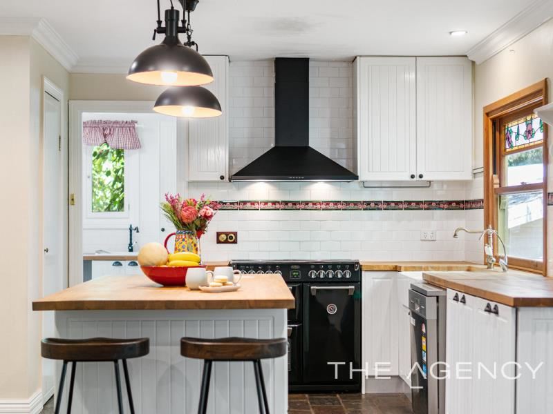 2740 Brooking Road, Parkerville
