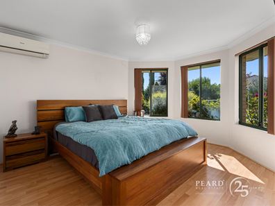 6 Carramup Circle, Port Kennedy WA 6172