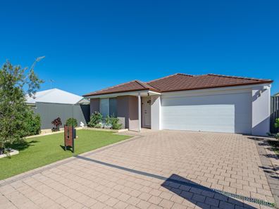 16 Solaris Street, Wellard WA 6170