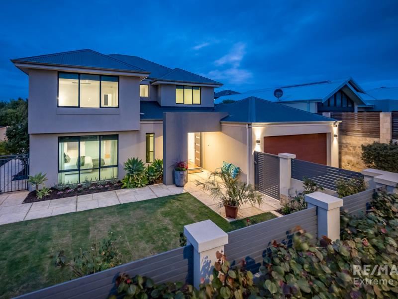 9 Stavros Way, Iluka