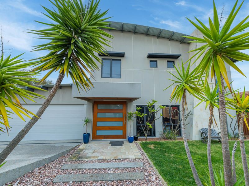 215 Bridgewater Drive, Kallaroo