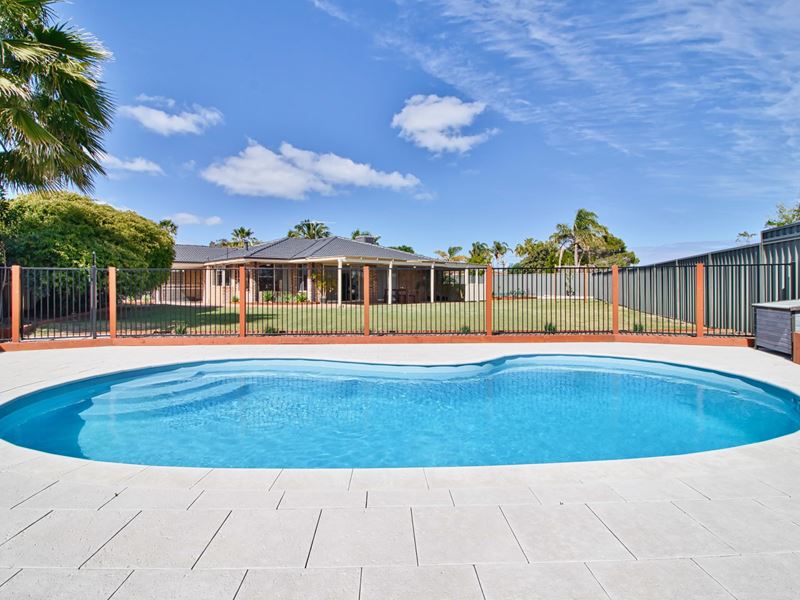 10 Brae Court, Cooloongup WA 6168