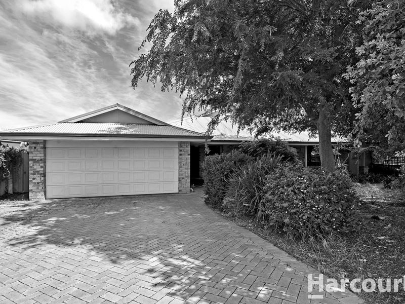 11 Oak Avenue, Dudley Park WA 6210