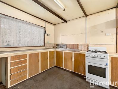 5 McLarty Road, Pinjarra WA 6208