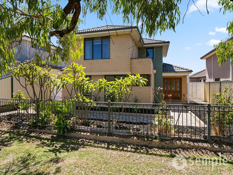 3 Monet Lane, Success