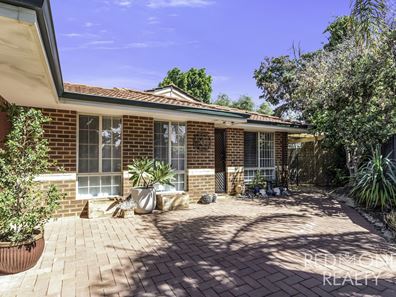 52A Ellenbrae Place, Marangaroo WA 6064