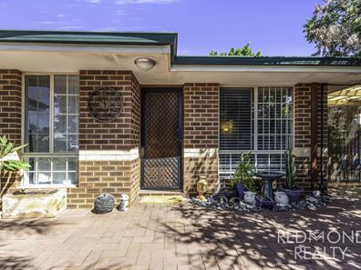 52A Ellenbrae Place, Marangaroo WA 6064