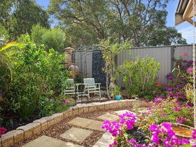 14 Miamit Lane, Byford WA 6122