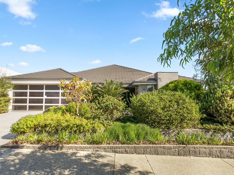 14 Descanso Loop, Aubin Grove WA 6164