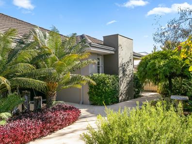 14 Descanso Loop, Aubin Grove WA 6164