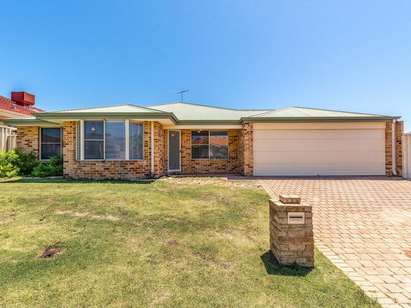 47 Monash Circle, Marangaroo WA 6064