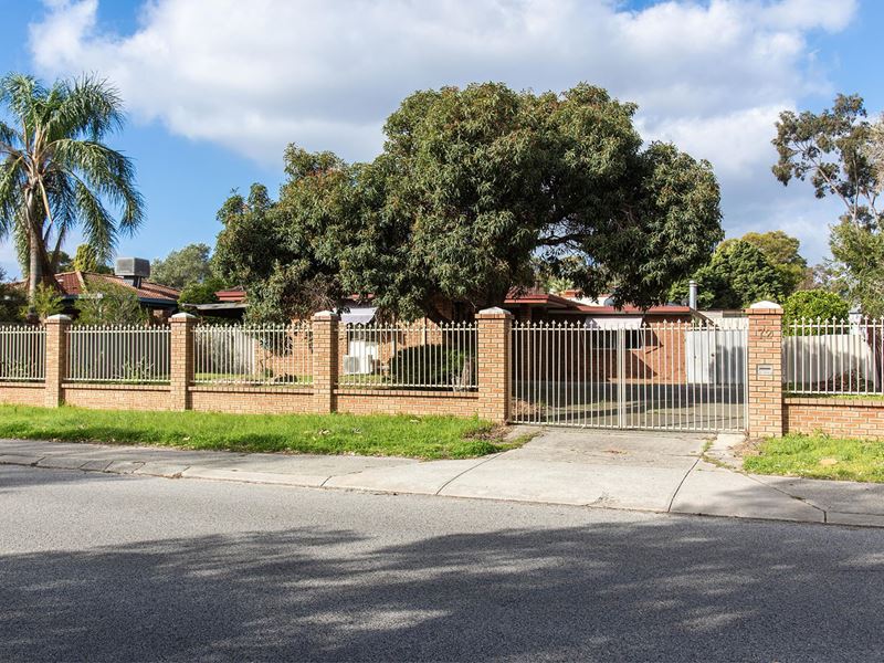 72 Blackadder Road, Swan View