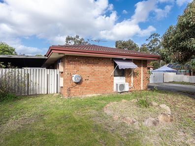 72 Blackadder Road, Swan View WA 6056