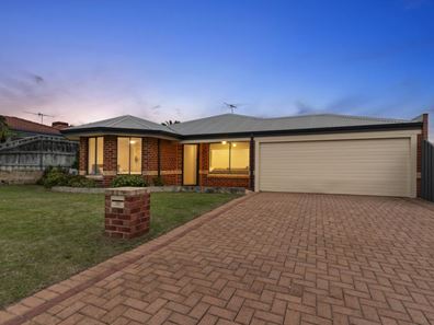 32 Durrington Glade, Clarkson WA 6030