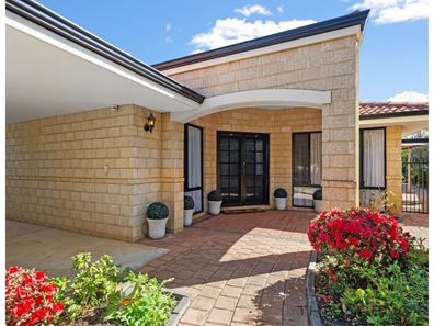 4 Spyglass Circle, Canning Vale WA 6155