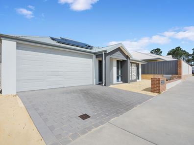 17 Raleigh Street, Ellenbrook WA 6069