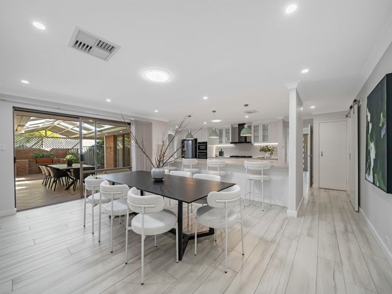 24 Wallangarra Court, Kingsley