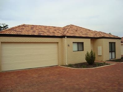 2/8 Toledo Close, Cannington WA 6107