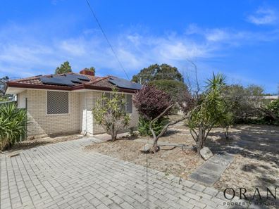 24 Rochford Way, Girrawheen WA 6064