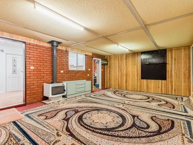 2 Rayne Street, Maddington WA 6109