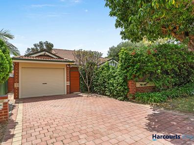 102 Ewen Street, Scarborough WA 6019