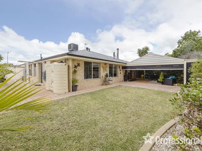 32 Millstream Grove, Ellenbrook WA 6069