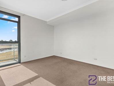 301/25 Malata Crescent, Success WA 6164