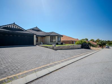 8 Buckden Street, Butler WA 6036