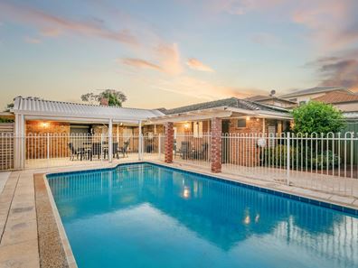 6 Sunderland Place, Noranda WA 6062