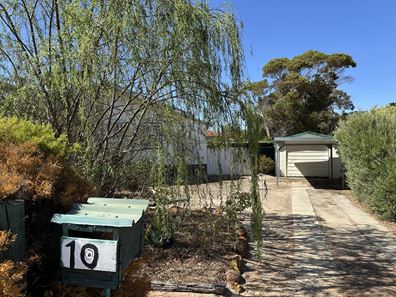 10 Golf Links Road, Katanning WA 6317