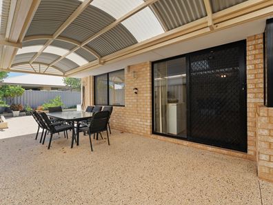10 Colville Street, Waikiki WA 6169